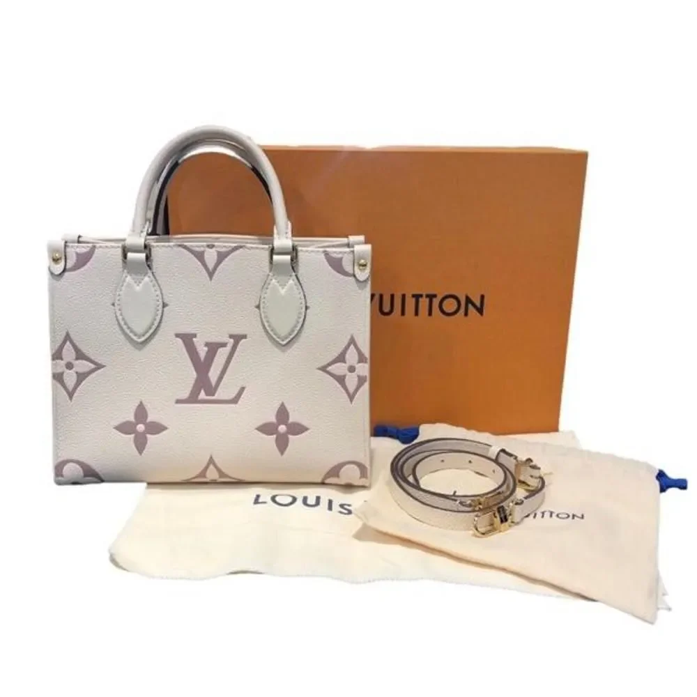 Louis Vuitton On The Go PM Shoulder Bag Creme